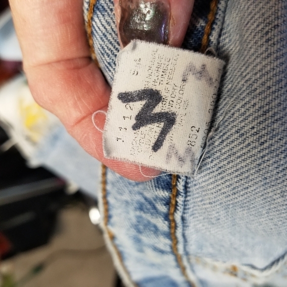 Vtg Levis 560 orange tab cut off jean shorts usa - Picture 4 of 11